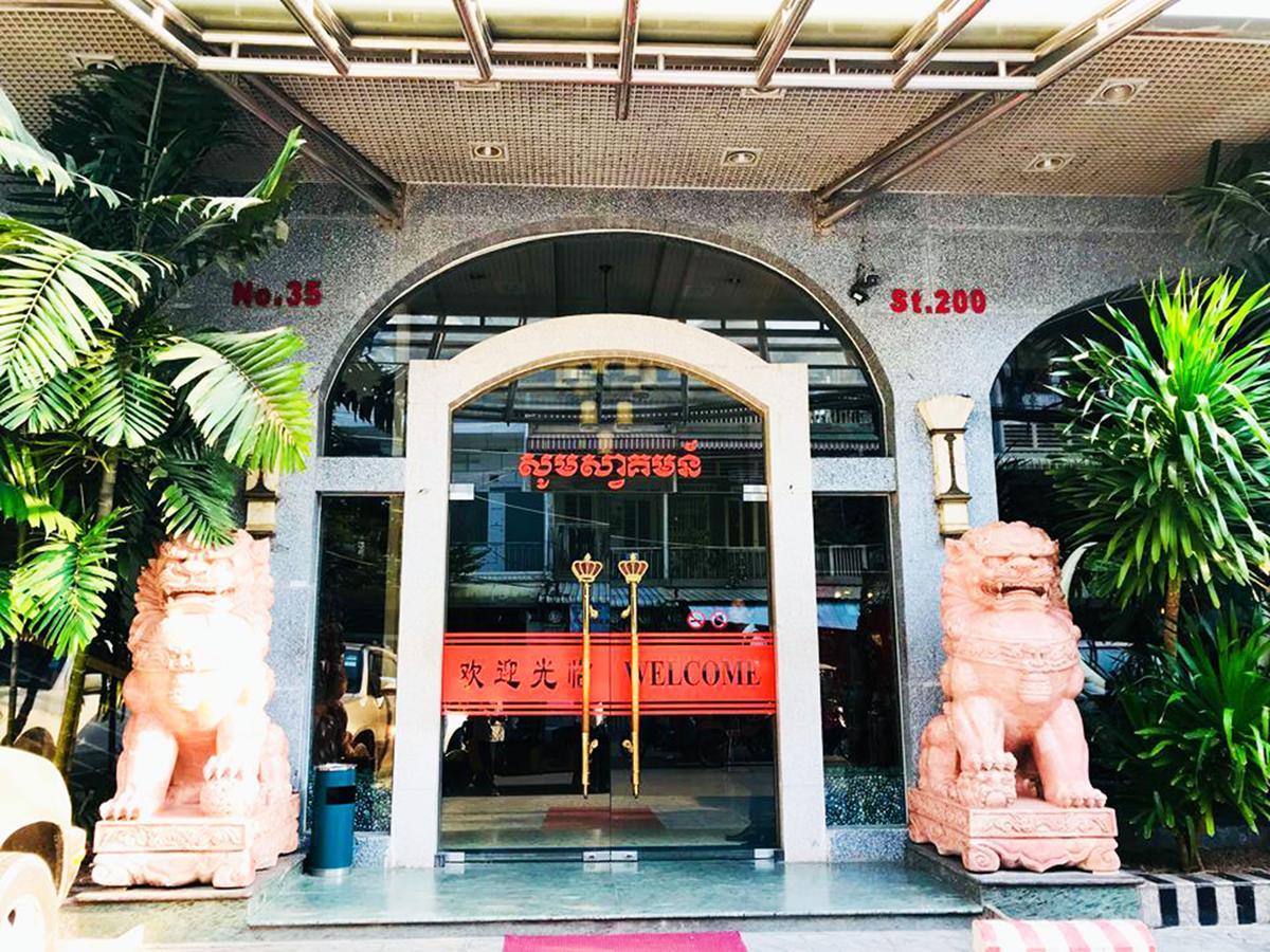 Hotel Luxury World Phnom Penh Exterior photo